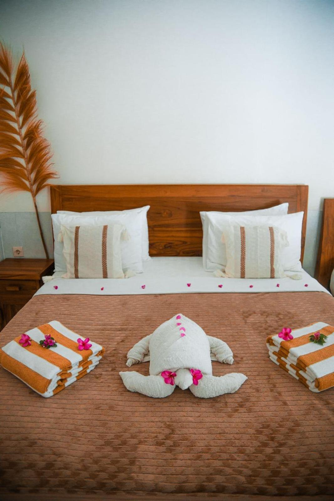 Hakuna Matata Resort 吉利阿尔 外观 照片
